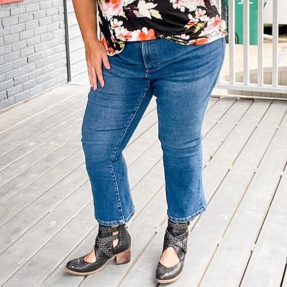 Lularoe Crop Kick Flare Jeans 38 Slimming Panels Elastic Waistband Stretch Denim - Picture 1 of 10